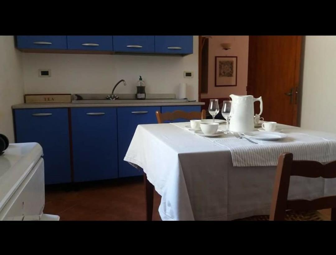 פולינה Linati'S Apartments מראה חיצוני תמונה